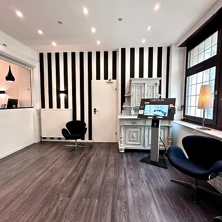 Alt Deutz City-messe-arena Kontaktloser Self Check-in 2*