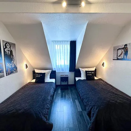 Hotel Alt Deutz City-messe-arena 2*