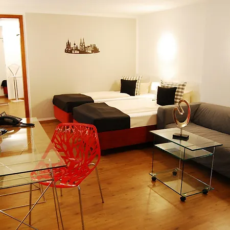 Alt Deutz City-messe-arena 2*