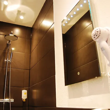 Alt Deutz City-messe-arena Kontaktloser Self Check-in Cologne