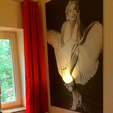 Hotel Alt Deutz City-messe-arena 2*