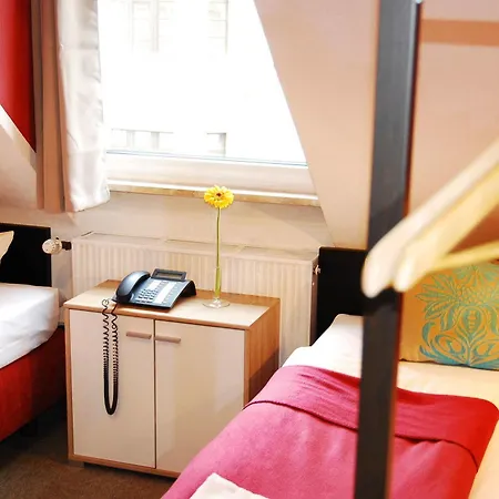 Alt Deutz City-messe-arena Kontaktloser Self Check-in 2*