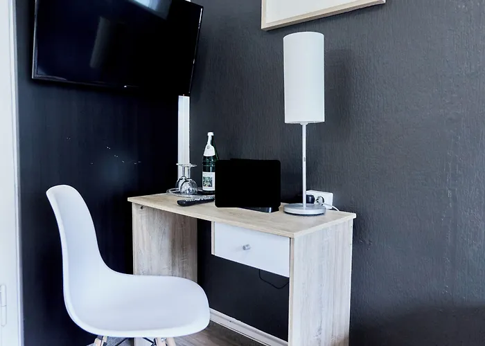 Alt Deutz City-messe-arena Kontaktloser Self Check-in 酒店