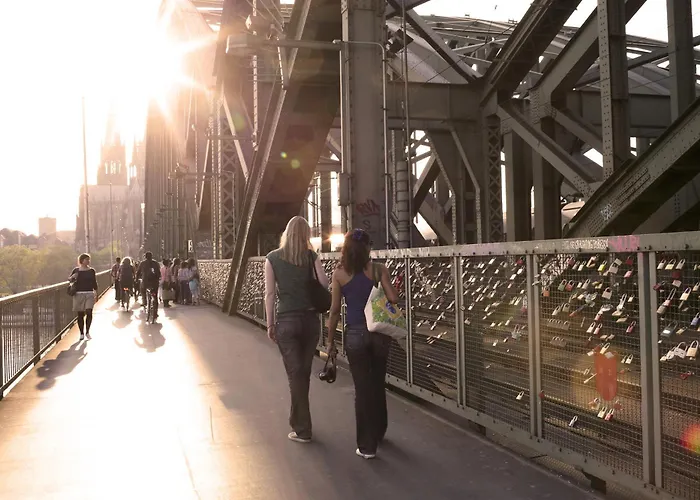 Alt Deutz City-messe-arena Kontaktloser Self Check-in 2* Köln