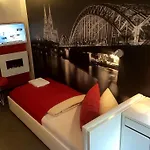 Alt Deutz City-messe-arena Kontaktloser Self Check-in Hotel 2*