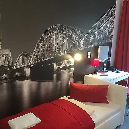 Alt Deutz City-messe-arena Kontaktloser Self Check-in 2*